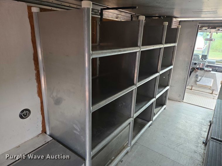 image for item DY1156 2001 Ford E350 delivery truck