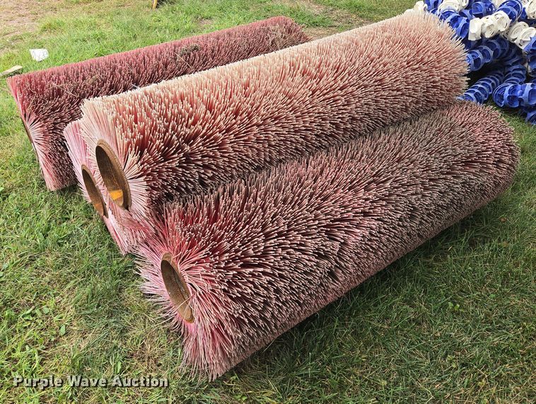 image for item DY1159 (4) brooms