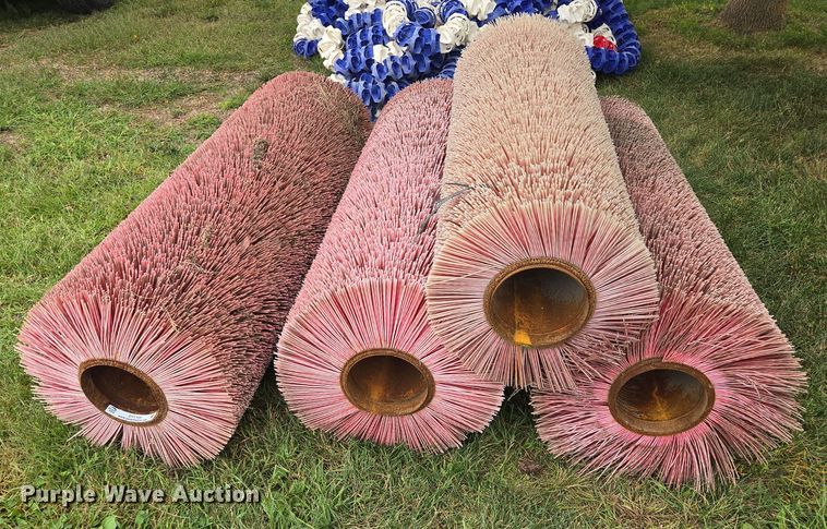 image for item DY1159 (4) brooms