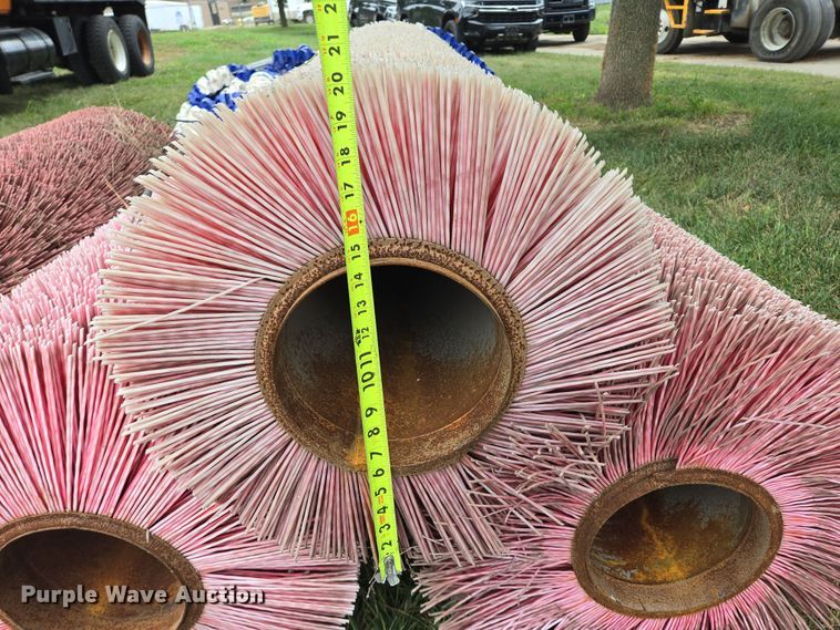 image for item DY1159 (4) brooms