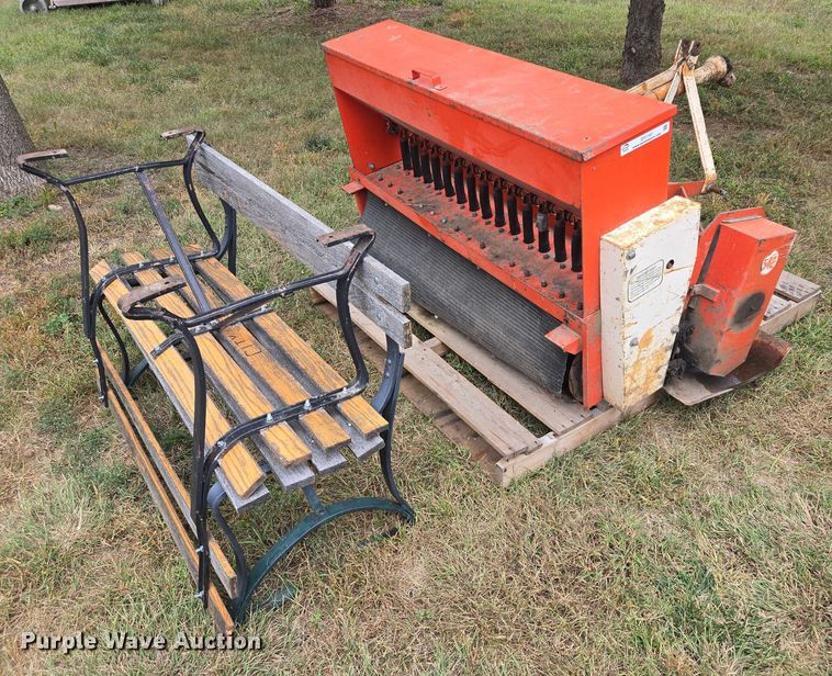 image for item DY1161 Jacobsen Rogers Seeder 548100 seeder
