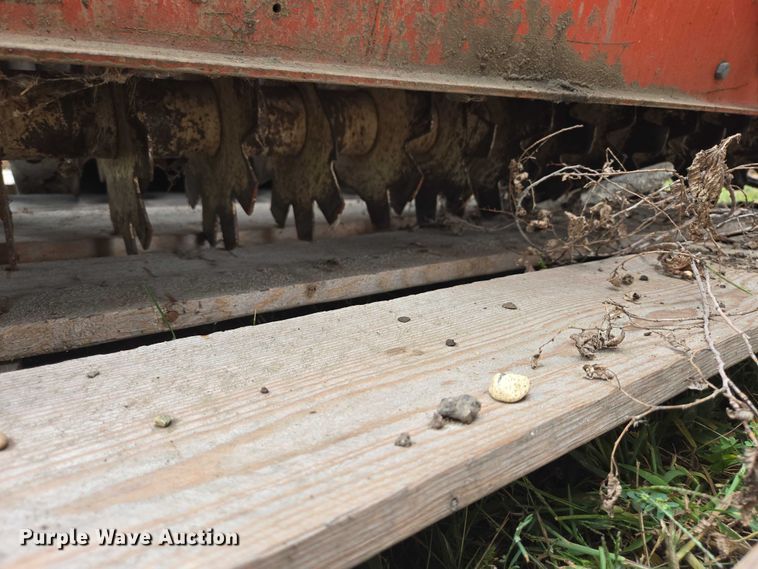 image for item DY1161 Jacobsen Rogers Seeder 548100 seeder