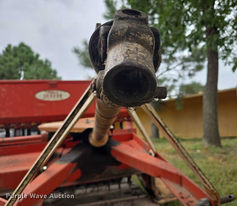 image for item DY1161 Jacobsen Rogers Seeder 548100 seeder