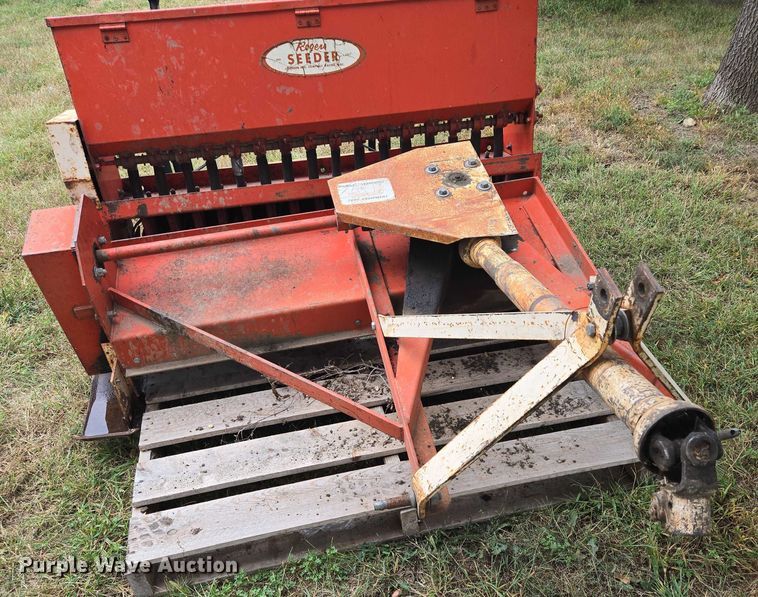 image for item DY1161 Jacobsen Rogers Seeder 548100 seeder
