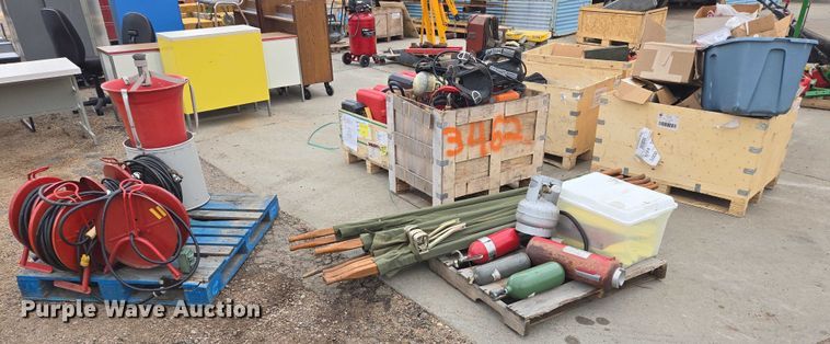 image for item DY1165 Fire fighting equipment