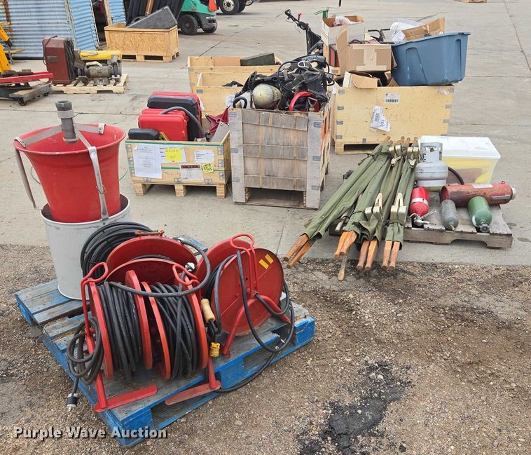 image for item DY1165 Fire fighting equipment