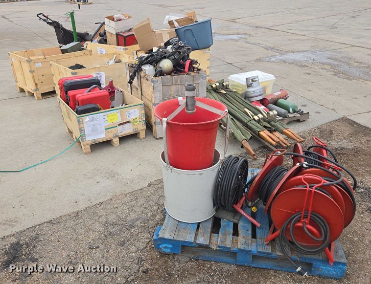 image for item DY1165 Fire fighting equipment