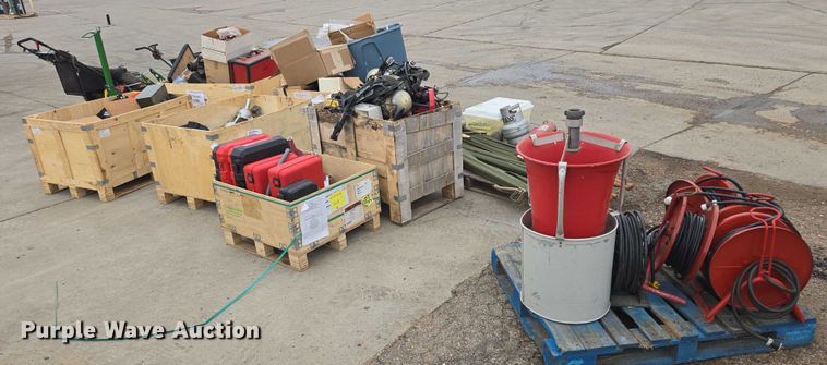 image for item DY1165 Fire fighting equipment