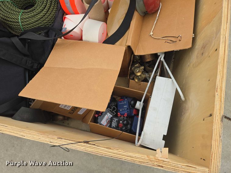 image for item DY1165 Fire fighting equipment