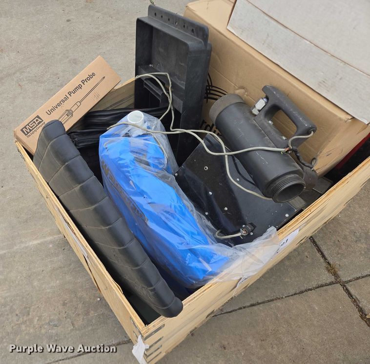 image for item DY1165 Fire fighting equipment