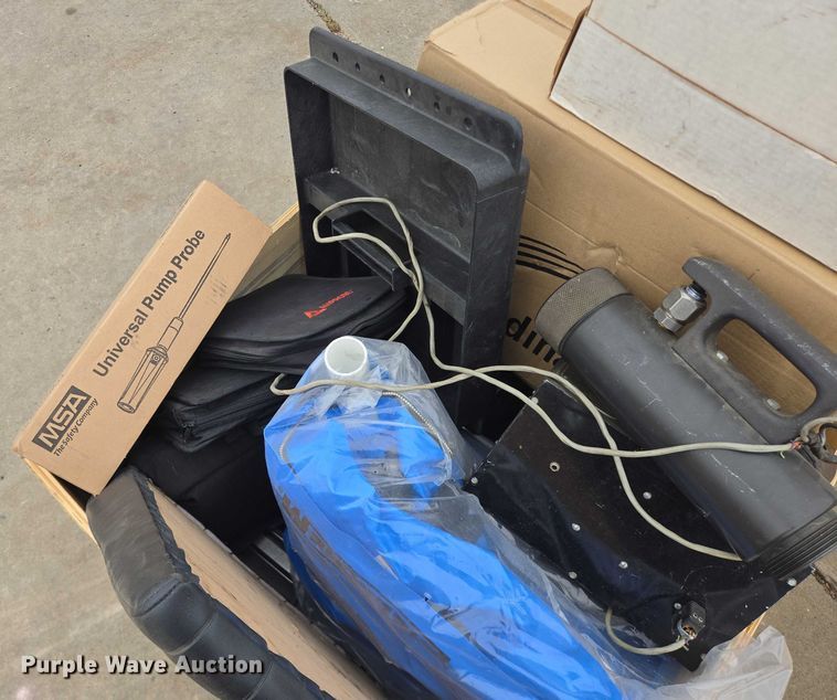 image for item DY1165 Fire fighting equipment