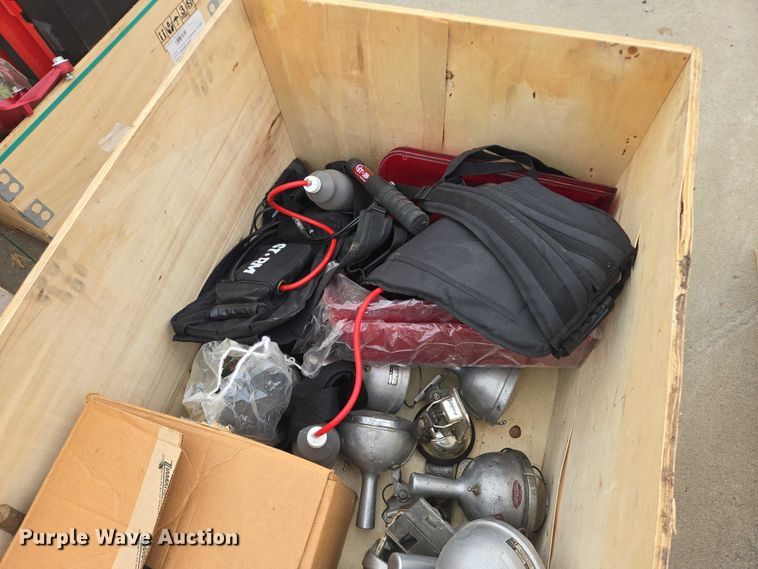 image for item DY1165 Fire fighting equipment