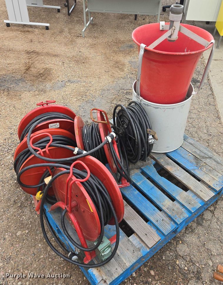 image for item DY1165 Fire fighting equipment