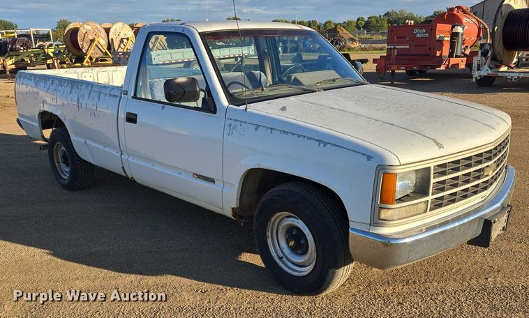 image for item DY1192 1991 Chevrolet C1500 pickup truck