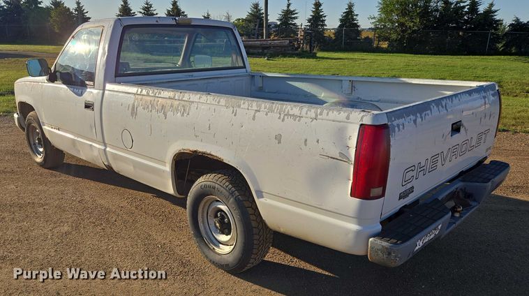 image for item DY1192 1991 Chevrolet C1500 pickup truck