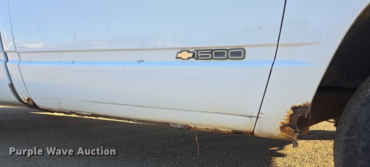 image for item DY1192 1991 Chevrolet C1500 pickup truck