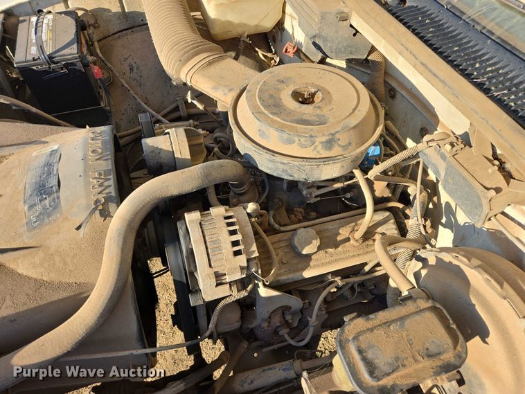 image for item DY1192 1991 Chevrolet C1500 pickup truck