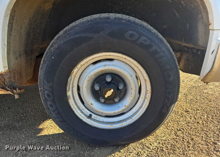 image for item DY1192 1991 Chevrolet C1500 pickup truck