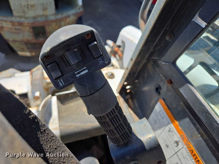 image for item DY1195 1997 Bobcat 863H skid steer loader