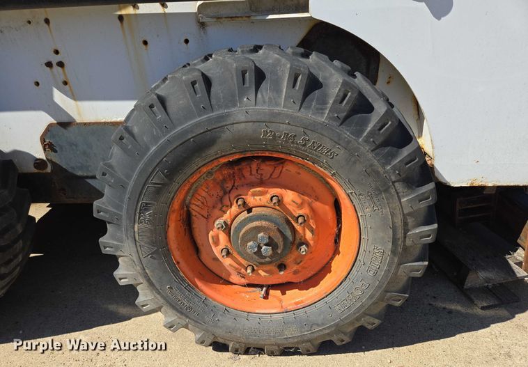 image for item DY1195 1997 Bobcat 863H skid steer loader