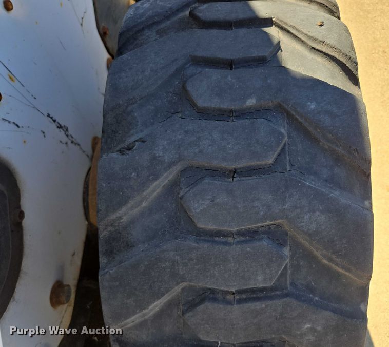 image for item DY1195 1997 Bobcat 863H skid steer loader