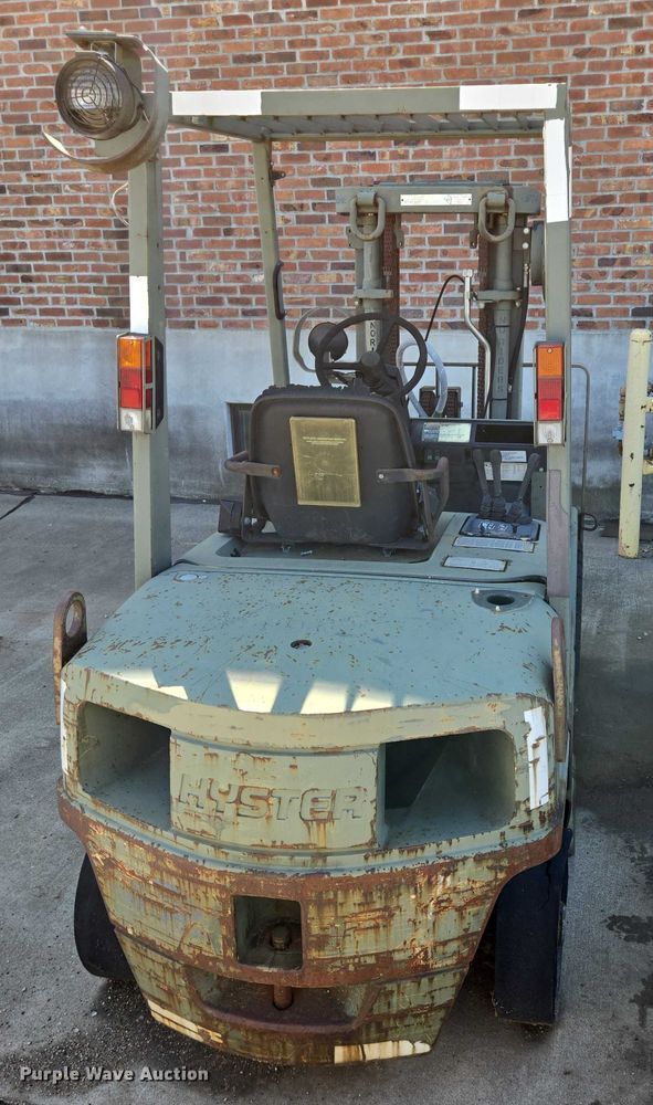 image for item DY1196 2017 Hyster H40XM forklift