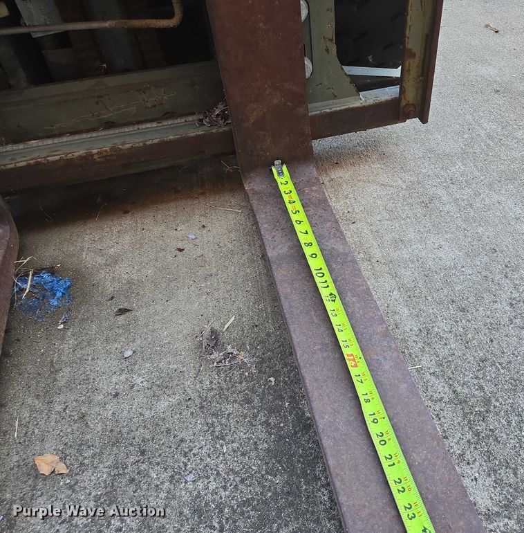 image for item DY1196 2017 Hyster H40XM forklift