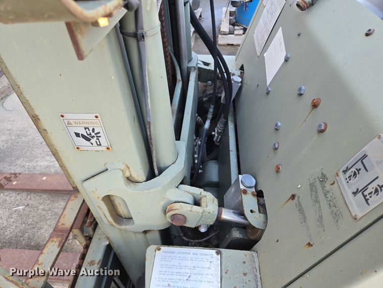 image for item DY1196 2017 Hyster H40XM forklift