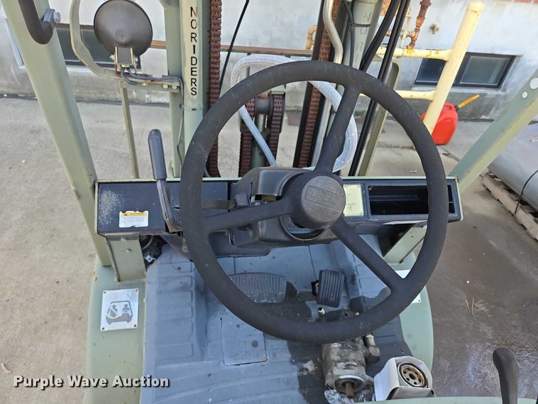 image for item DY1196 2017 Hyster H40XM forklift