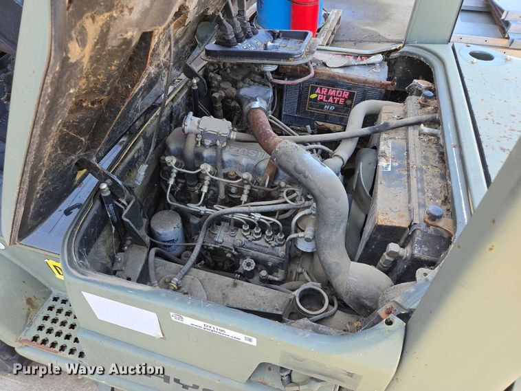 image for item DY1196 2017 Hyster H40XM forklift