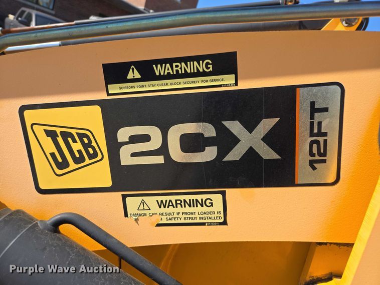 image for item DY1198 2008 JCB 2CX backhoe