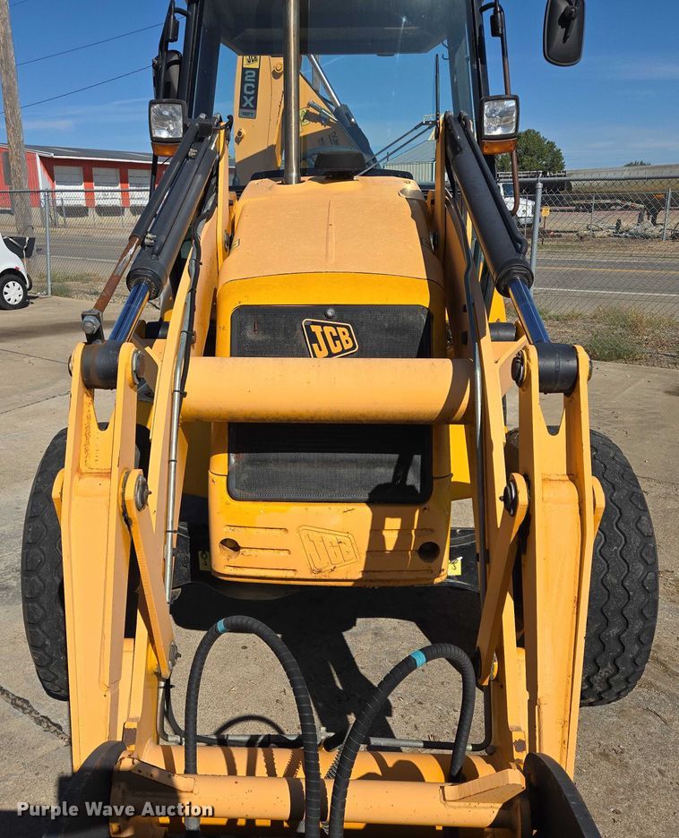 image for item DY1198 2008 JCB 2CX backhoe