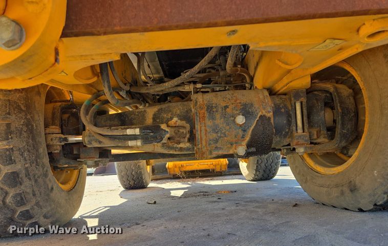 image for item DY1198 2008 JCB 2CX backhoe