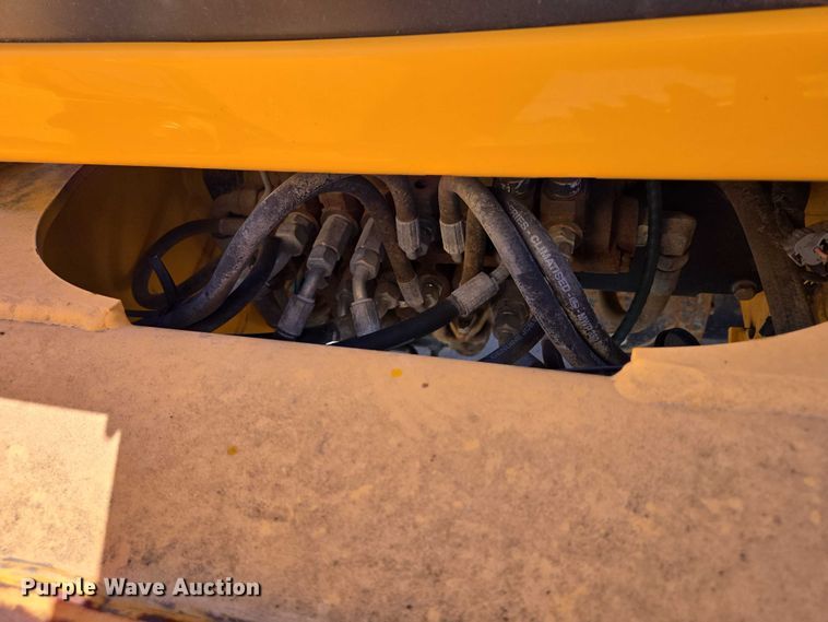 image for item DY1198 2008 JCB 2CX backhoe