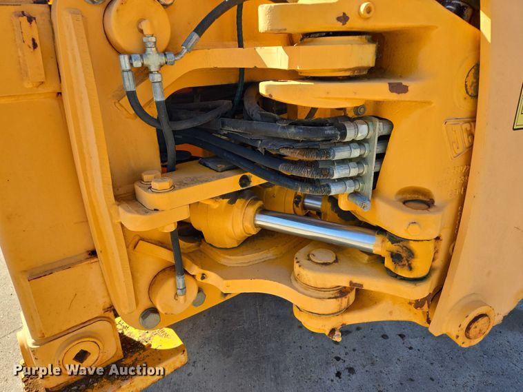 image for item DY1198 2008 JCB 2CX backhoe