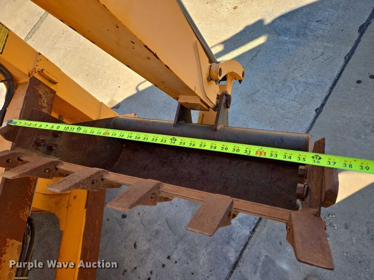 image for item DY1198 2008 JCB 2CX backhoe