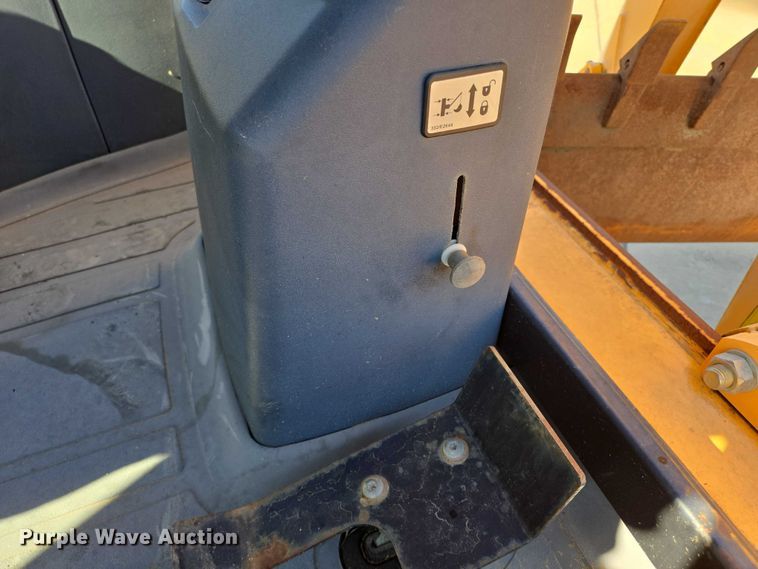 image for item DY1198 2008 JCB 2CX backhoe