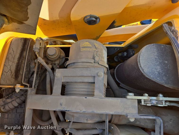 image for item DY1198 2008 JCB 2CX backhoe