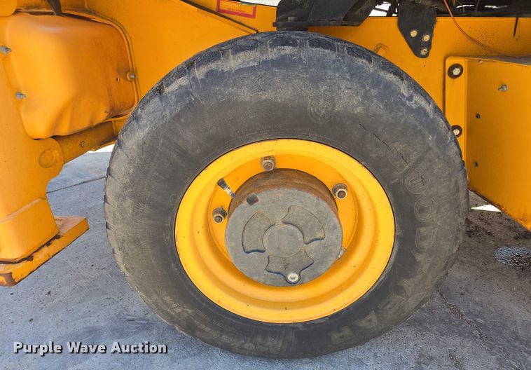 image for item DY1198 2008 JCB 2CX backhoe