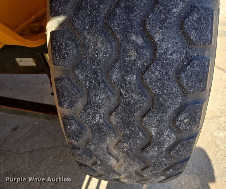 image for item DY1198 2008 JCB 2CX backhoe