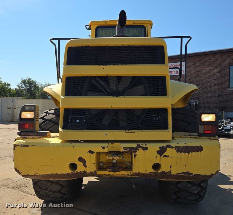 image for item DY1199 2005 New Holland LW230.B wheel loader