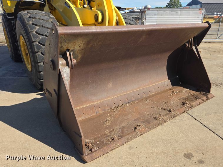 image for item DY1199 2005 New Holland LW230.B wheel loader