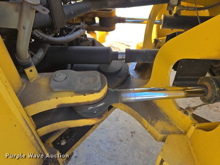 image for item DY1199 2005 New Holland LW230.B wheel loader