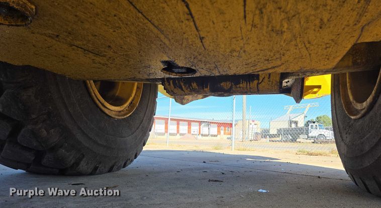 image for item DY1199 2005 New Holland LW230.B wheel loader