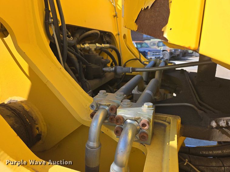 image for item DY1199 2005 New Holland LW230.B wheel loader