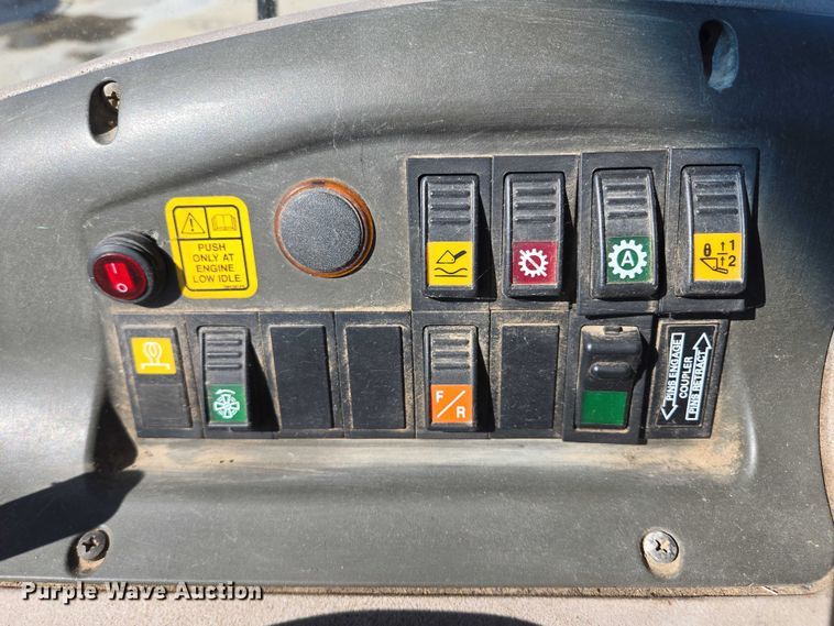 image for item DY1199 2005 New Holland LW230.B wheel loader