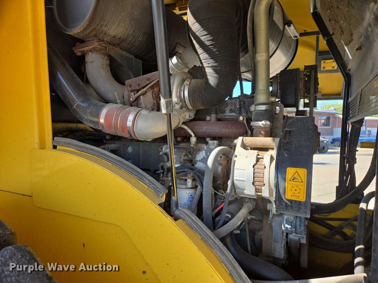 image for item DY1199 2005 New Holland LW230.B wheel loader