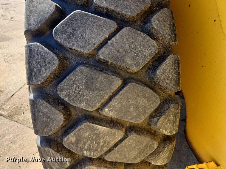 image for item DY1199 2005 New Holland LW230.B wheel loader