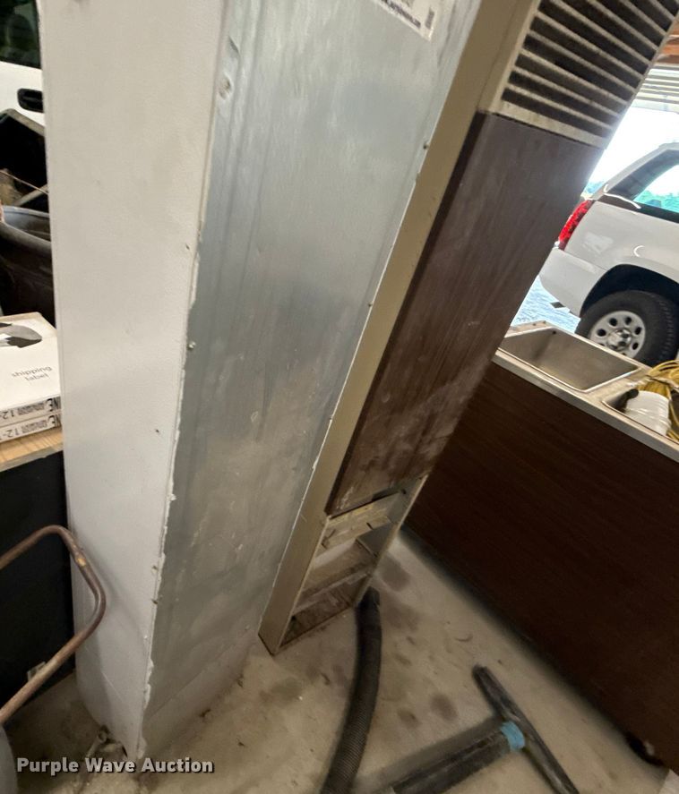 image for item DY8121 (2) heaters