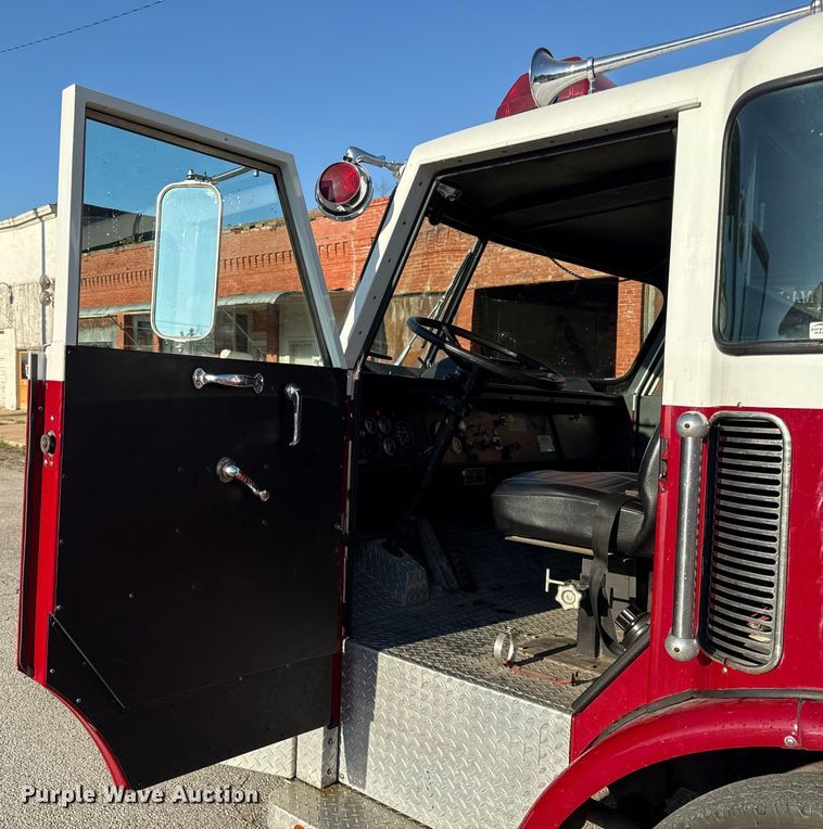 image for item DZ4268 1982 American LaFrance pumper fire truck